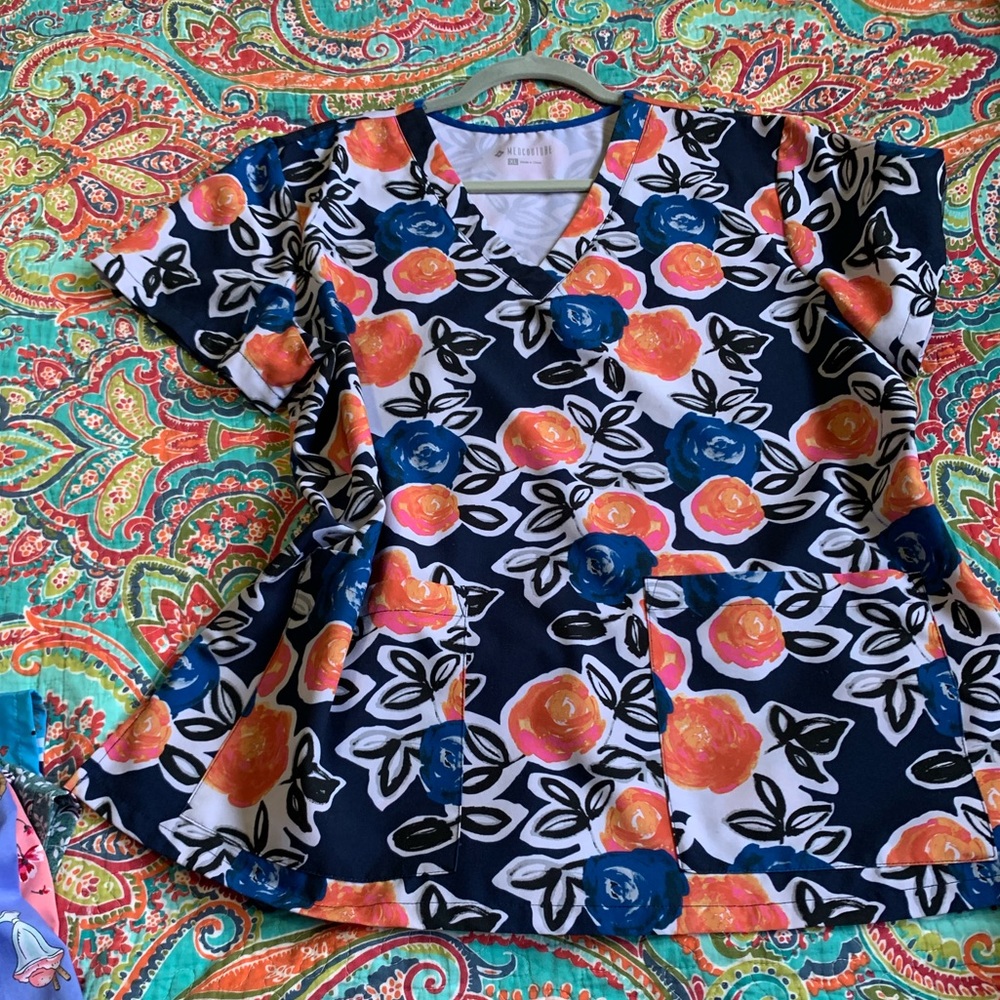 Med Couture XL Rose Print Coral Blue Scrub Top